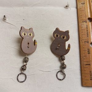 Home Made Handmade Wood & Metal Cat Gray & Yellow Button Earrings #44